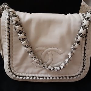 HOLD* FINAL SALE* Chanel beautiful bag